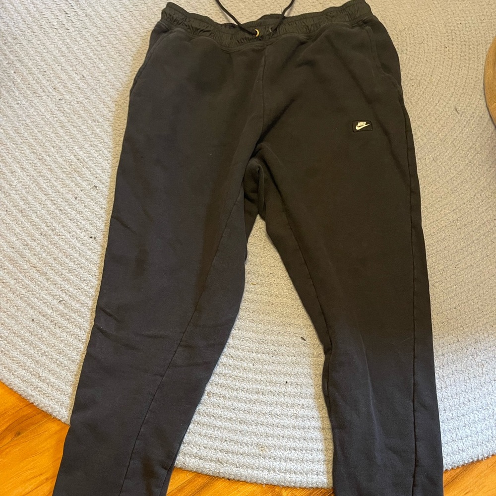 Nike Tech Fleece Joggers size XL